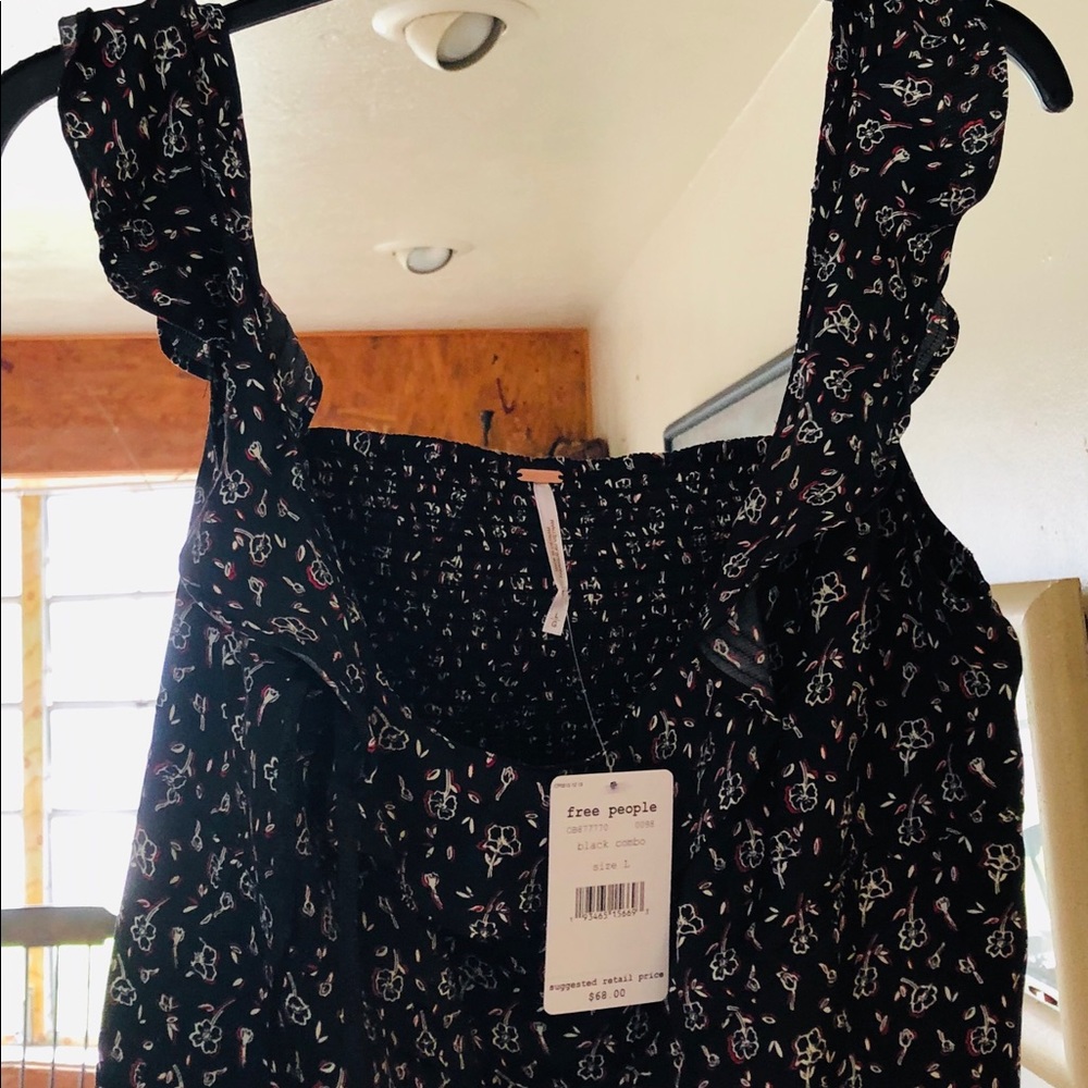 Free people Cropped/ camisole top!